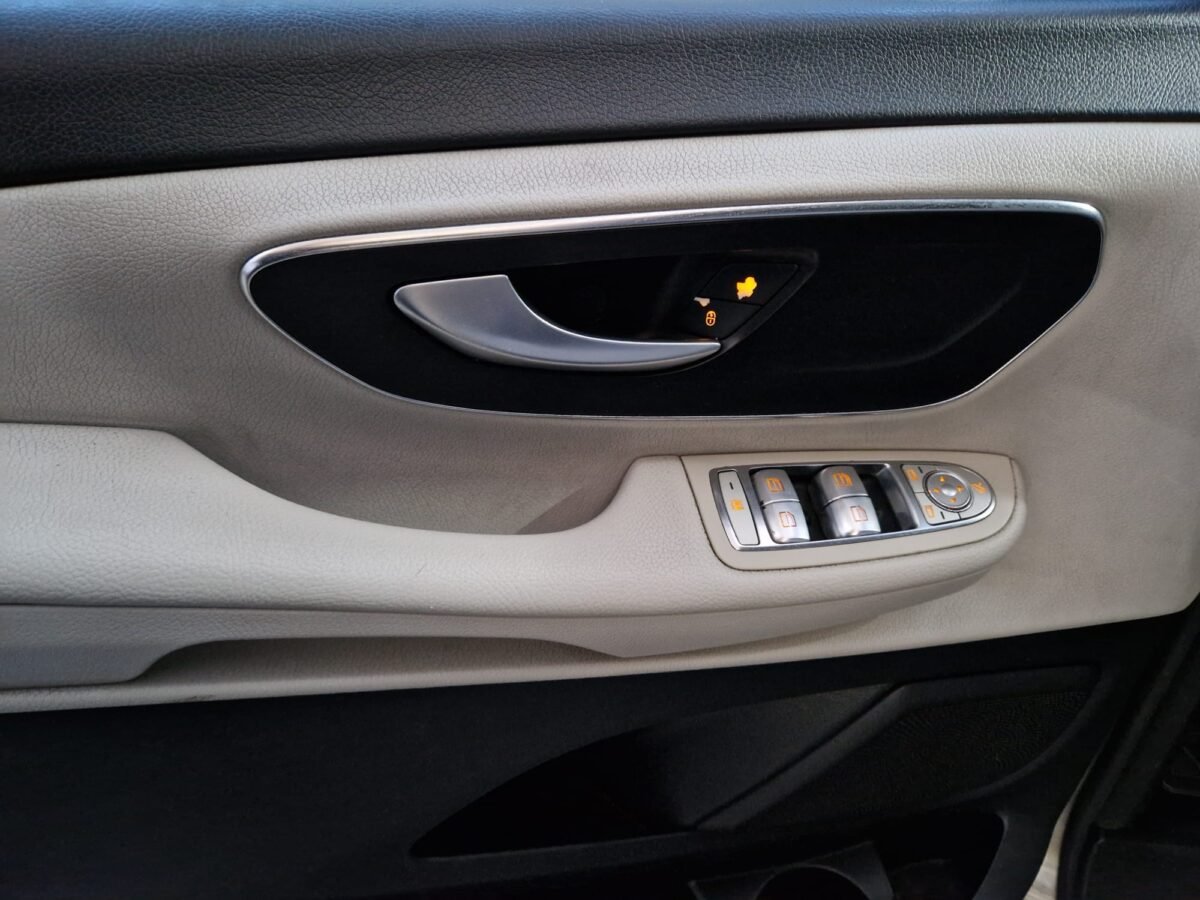 MERCEDES V 2.2D 163CV