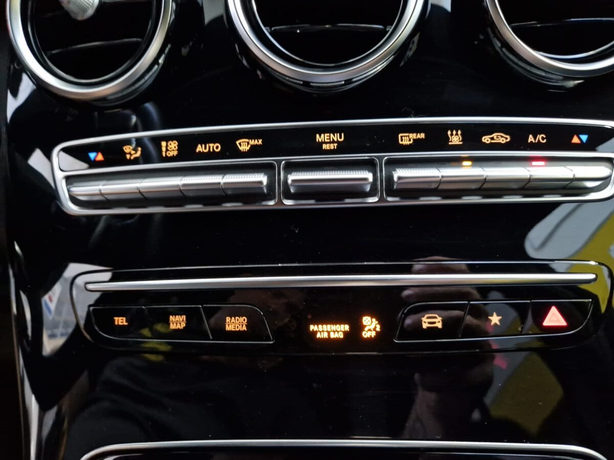 MERCEDES GLC COUPE 300D 306CV AMG LINE