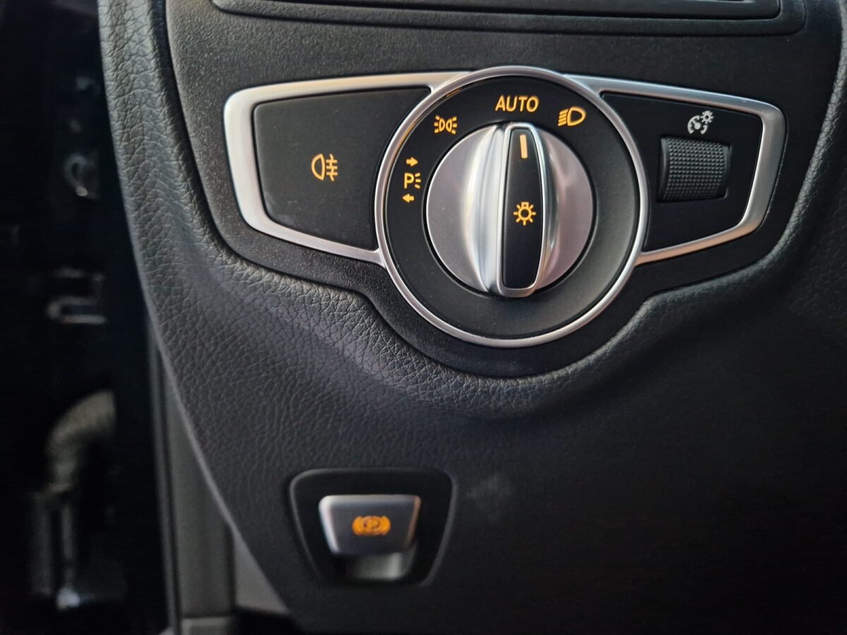 MERCEDES GLC COUPE 300D 306CV AMG LINE