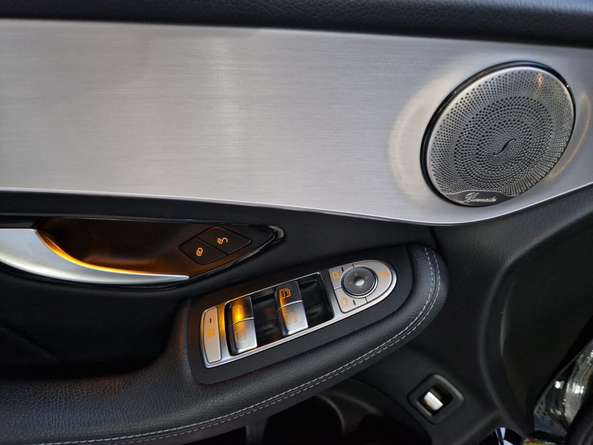 MERCEDES GLC COUPE 300D 306CV AMG LINE