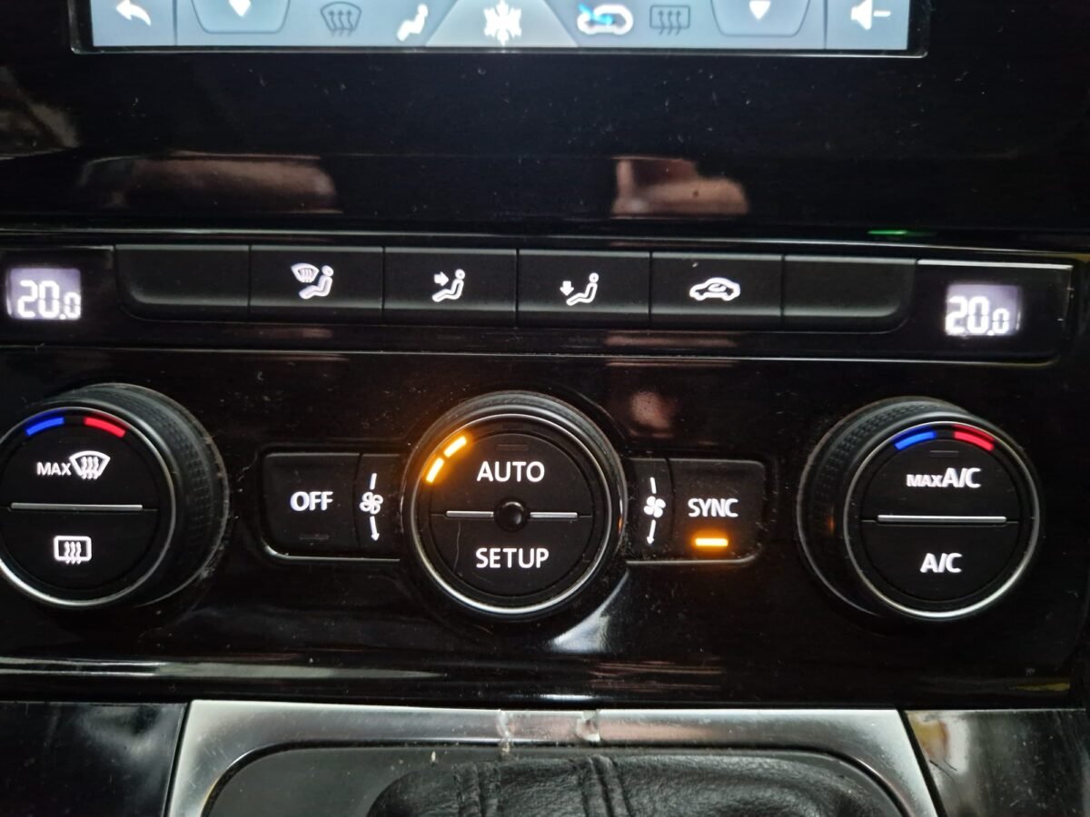 VOLKSWAGEN GOLF 2.0TDI 150CV