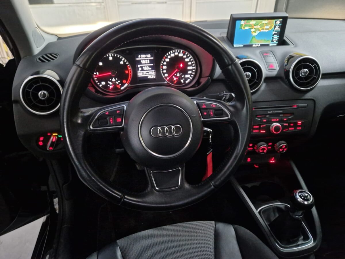 AUDI A1 1.6 TDI 90CV