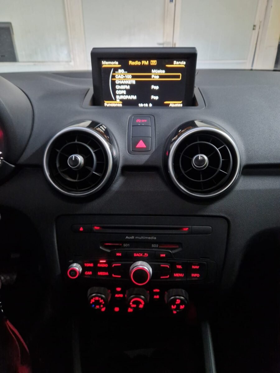 AUDI A1 1.6 TDI 90CV