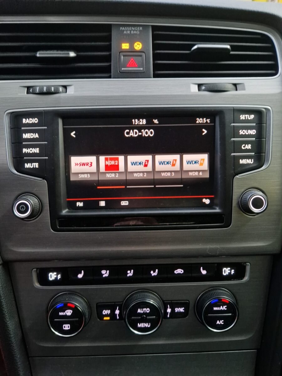 VOLKSWAGEN GOLF 1.2 TSI 110CV