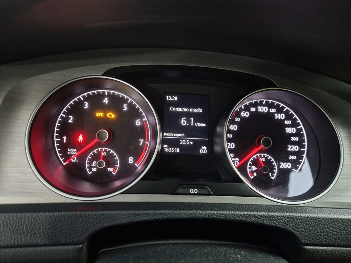 VOLKSWAGEN GOLF 1.2 TSI 110CV