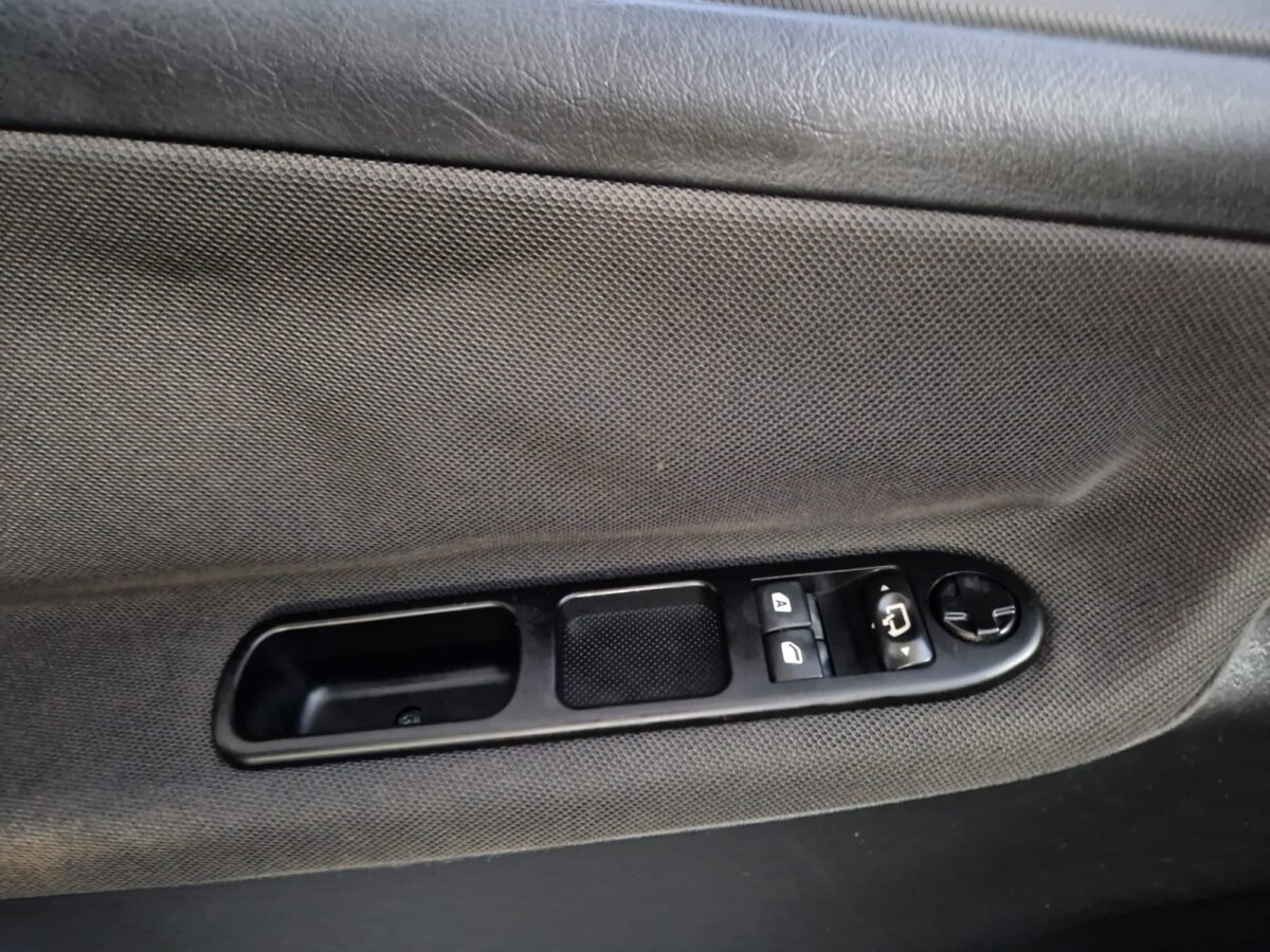 PEUGEOT 207 1.6HDI 110CV