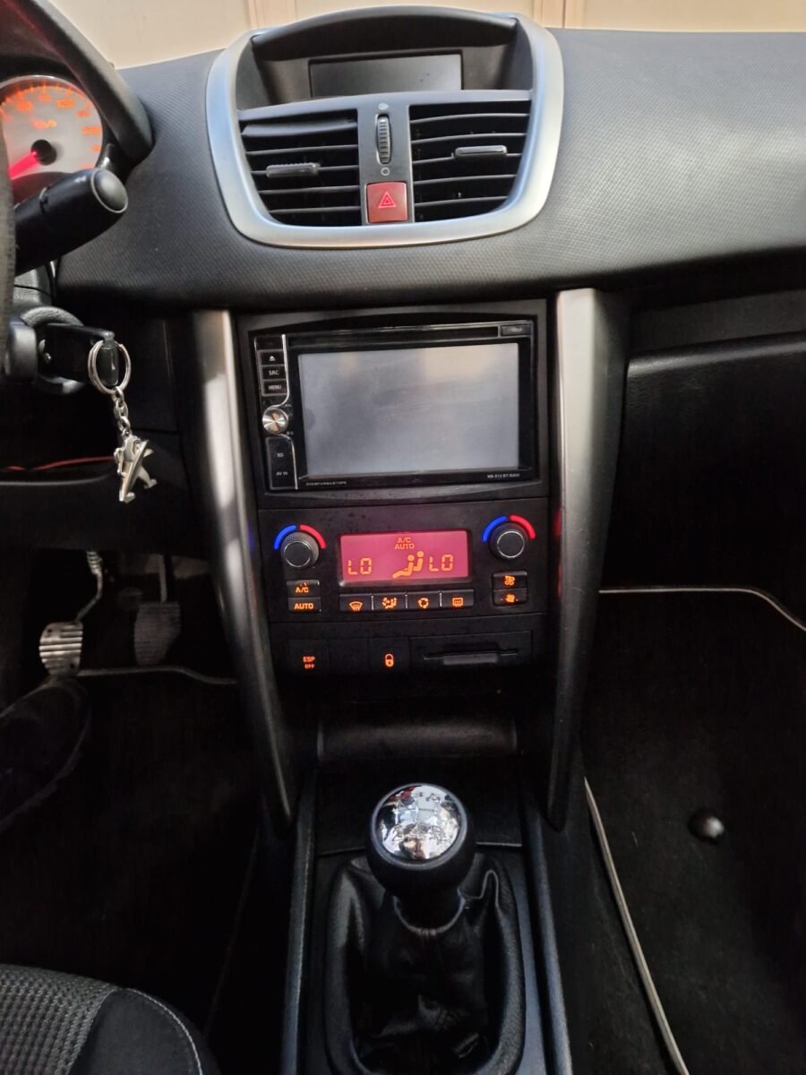 PEUGEOT 207 1.6HDI 110CV