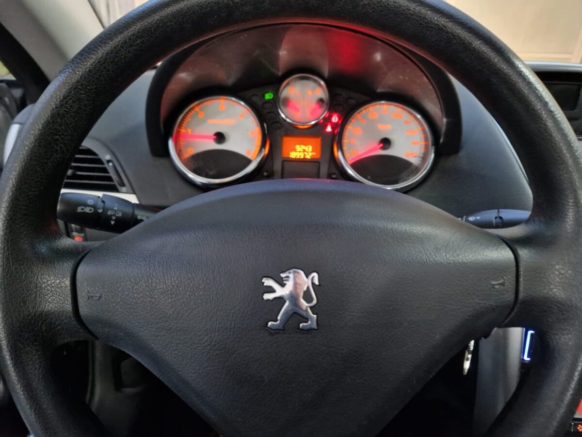 PEUGEOT 207 1.6HDI 110CV