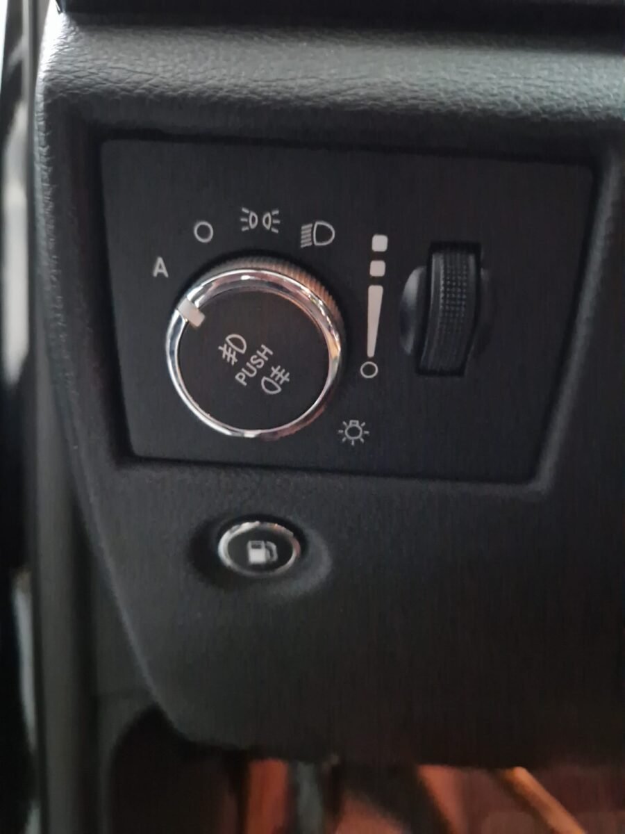 JEEP GRAND CHEROKEE SRT V8 6.4 HEMI