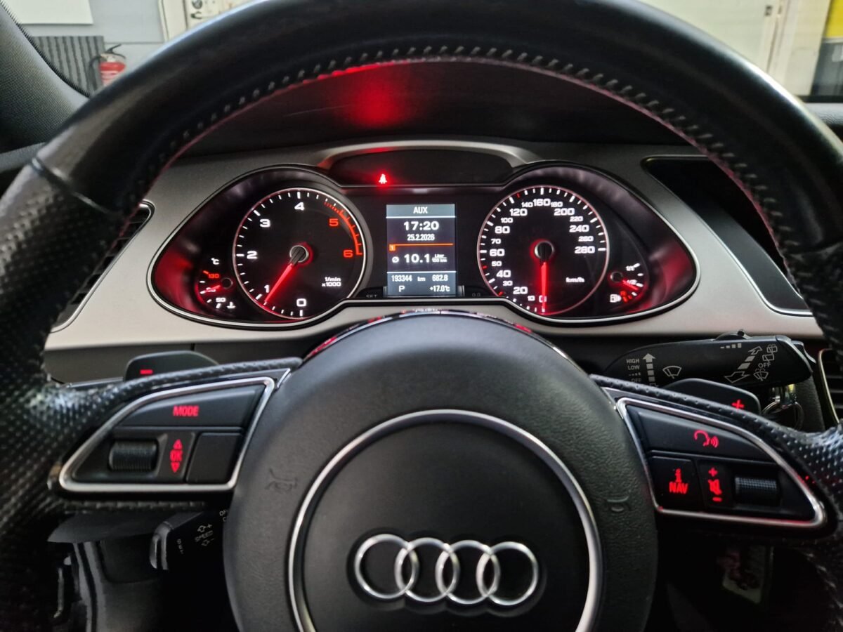 AUDI A4 AVANT S LINE 2.0 TDI 150CV