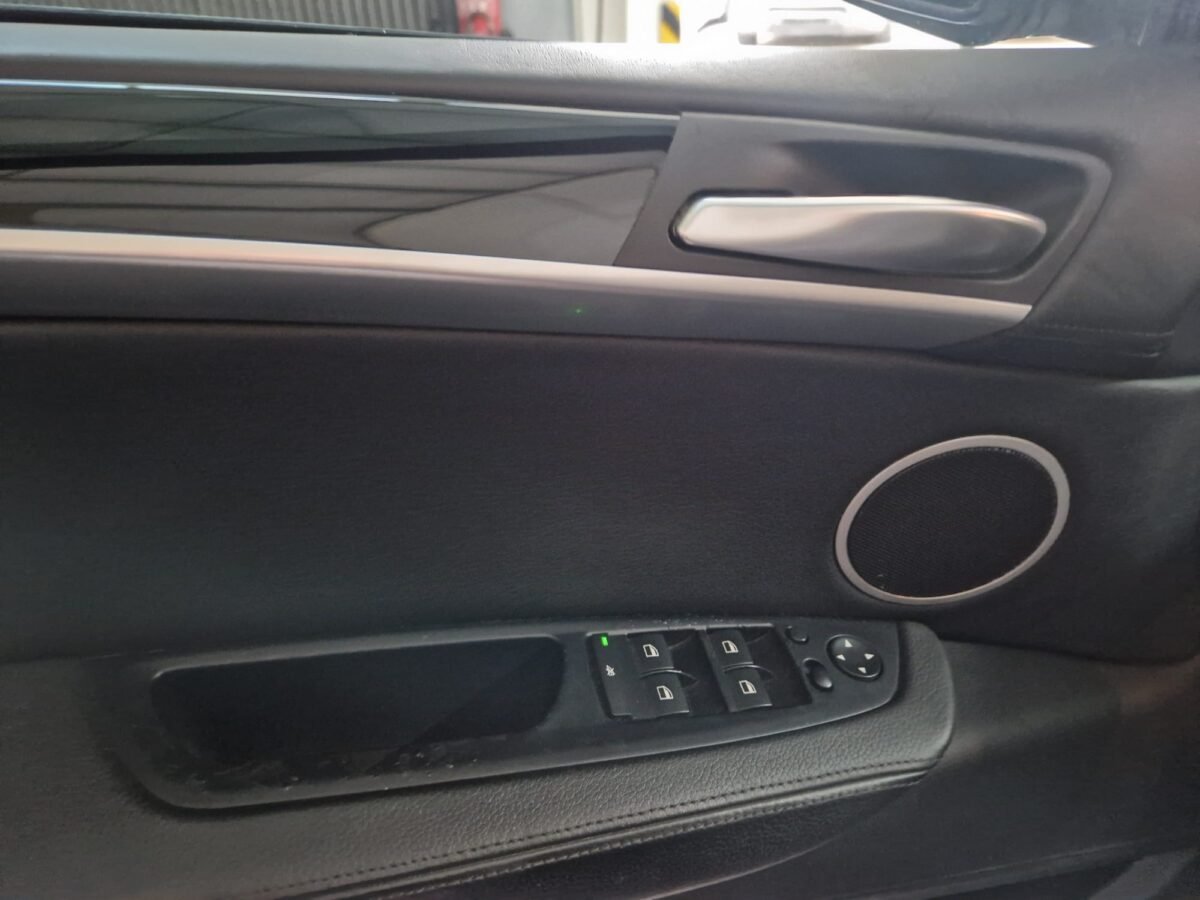 BMW X5M 4.4 V8 555CV