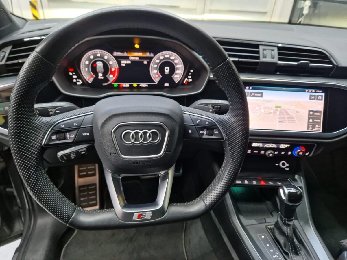 AUDI Q3 BLACKLINE S-LINE 2.0TFSI 230CV