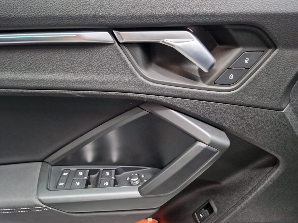 AUDI Q3 BLACKLINE S-LINE 2.0TFSI 230CV