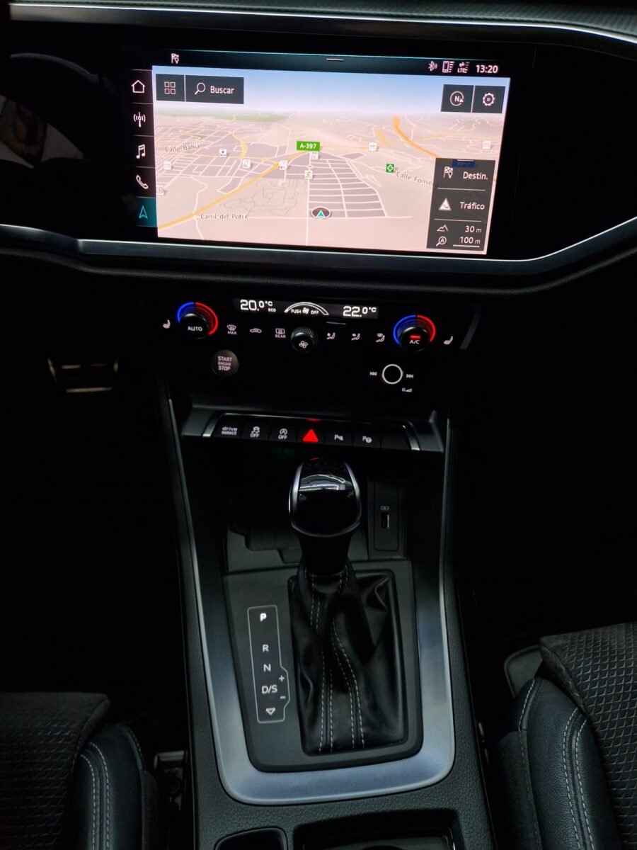 AUDI Q3 BLACKLINE S-LINE 2.0TFSI 230CV