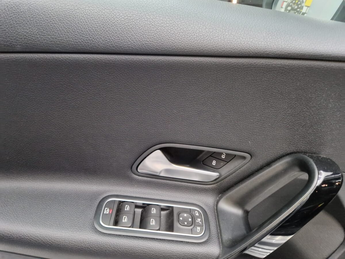 MERCEDES CLASE A 180D 1.5D 116CV