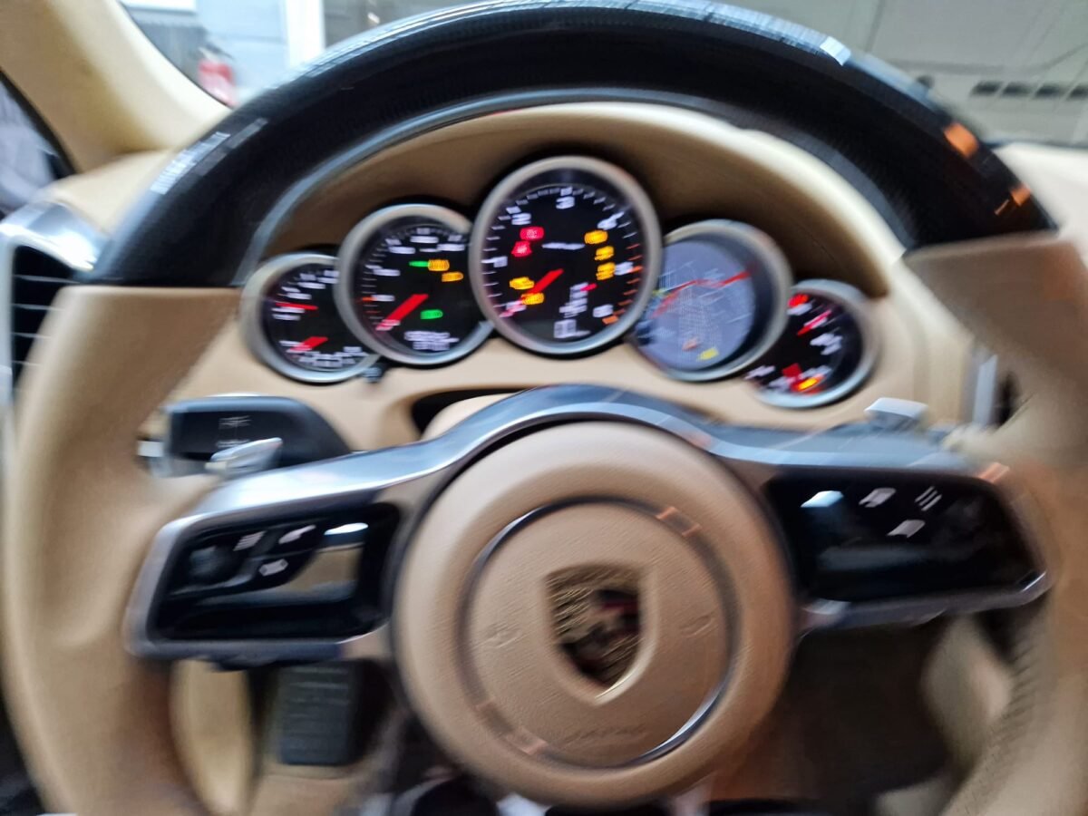 PORSCHE CAYENNE 958.2 3.0 D 272CV