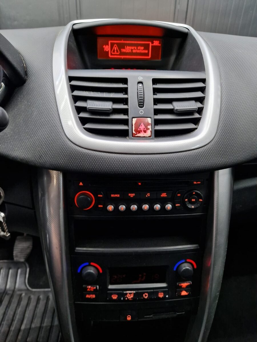 PEUGEOT 207 1.4 SPORT 95CV