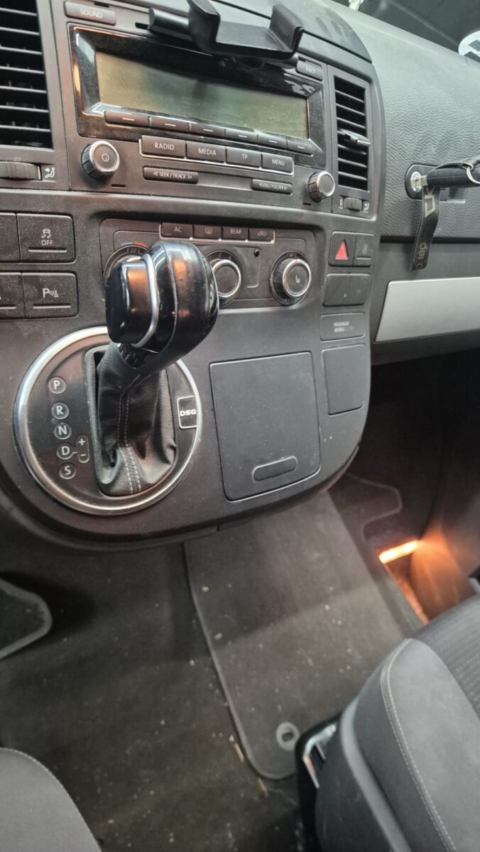 VOLKSWAGEN TRANSPORTER CAMPER 2.0TDI 180CV