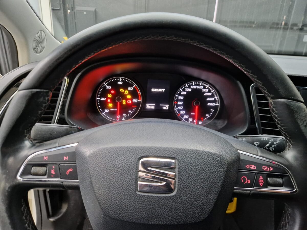 SEAT LEON 1.6TDI 110CV