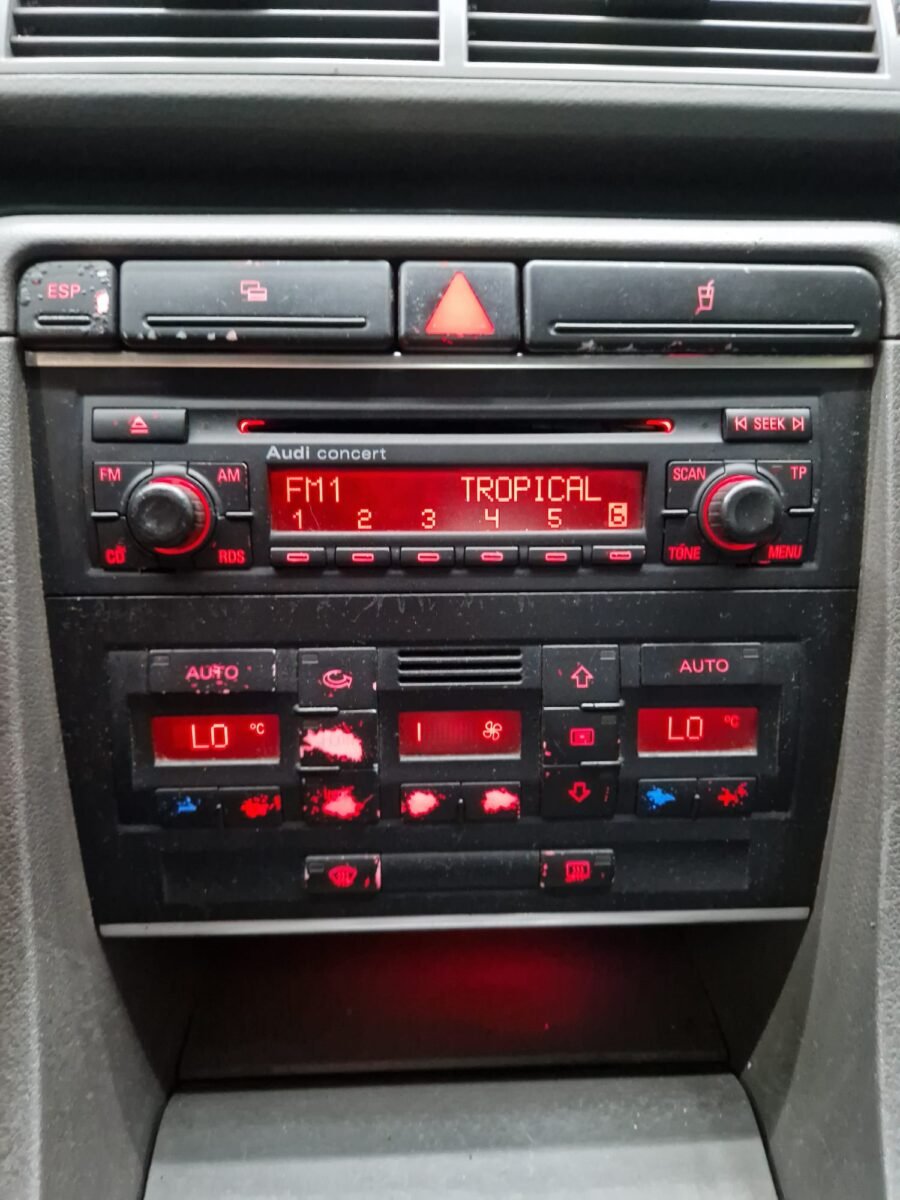 AUDI A4 2.0 V5 130CV