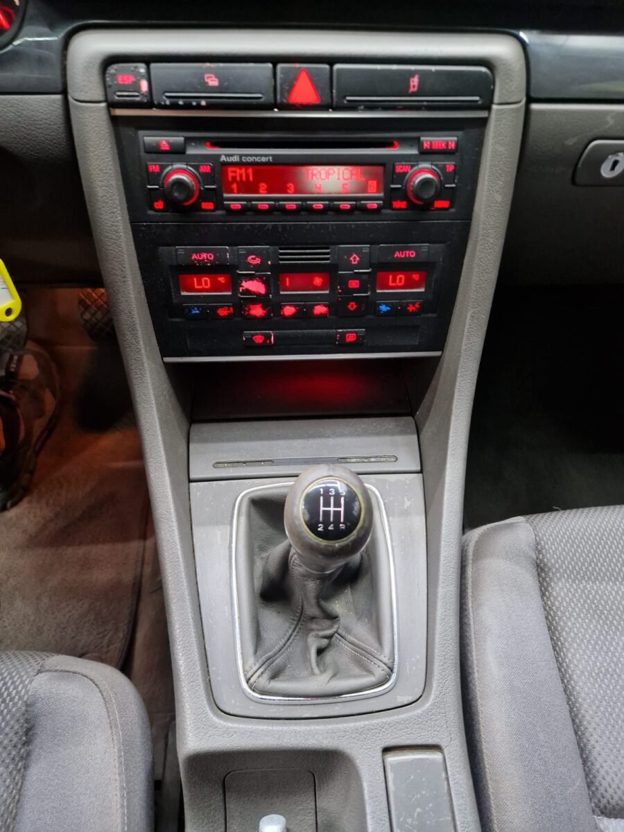 AUDI A4 2.0 V5 130CV