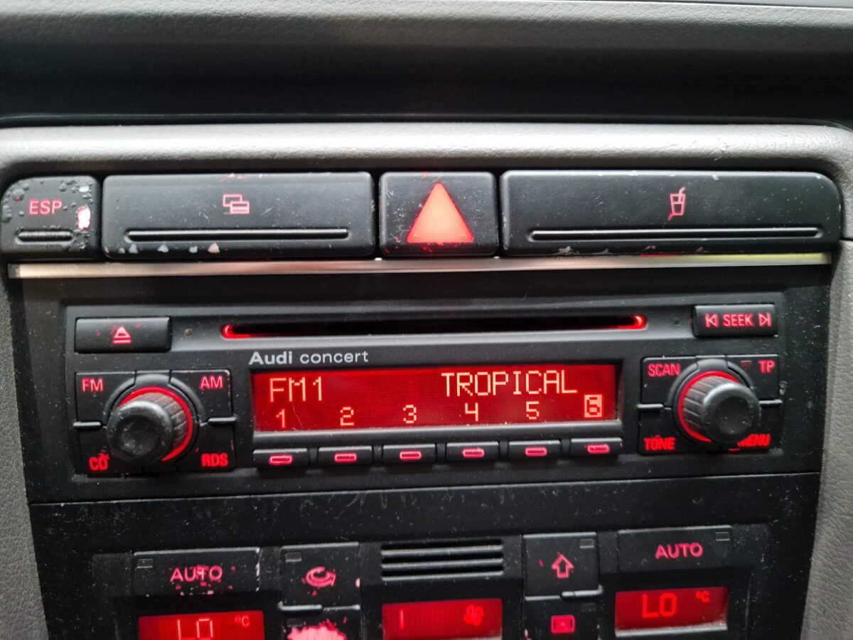 AUDI A4 2.0 V5 130CV