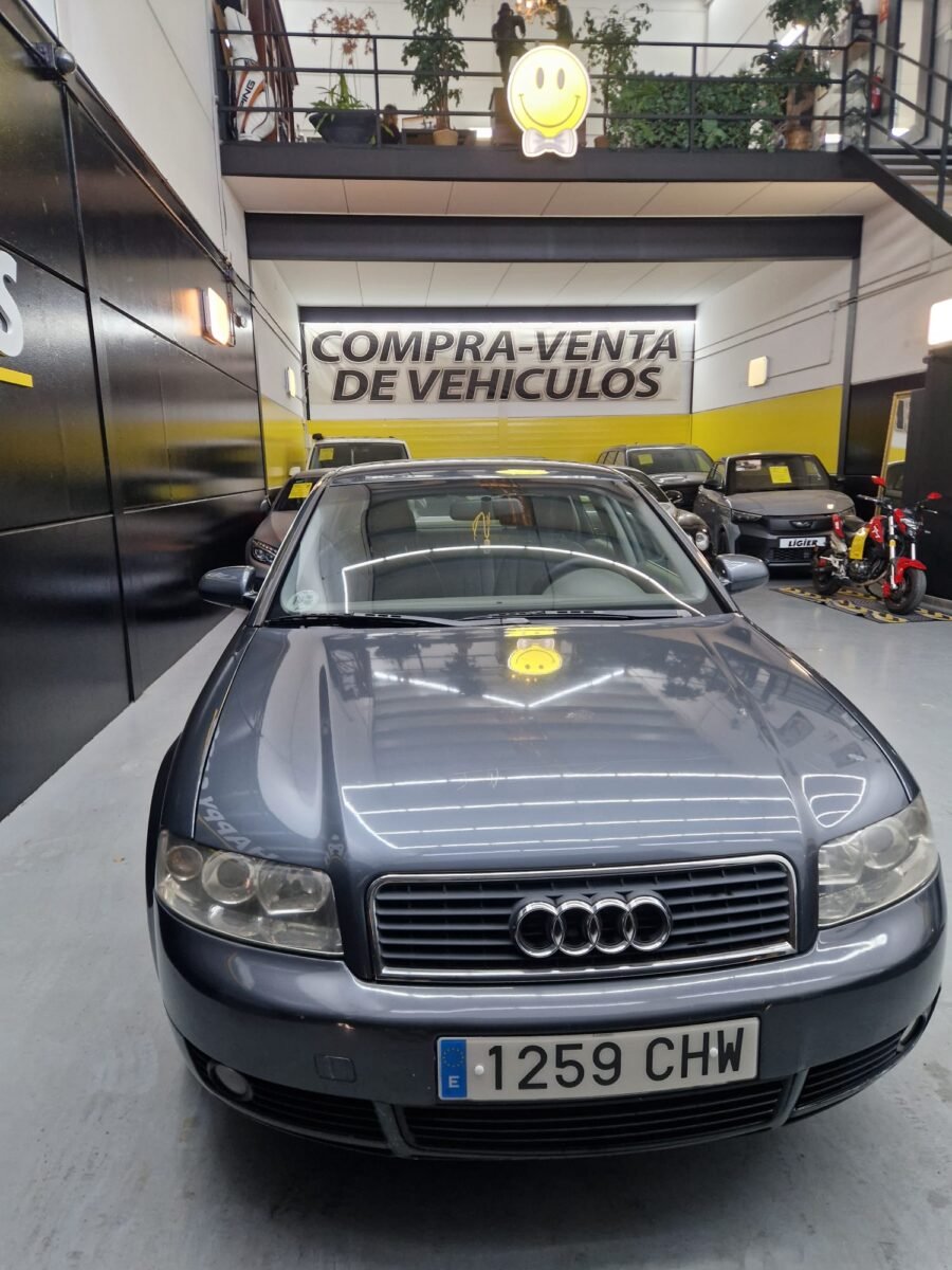 AUDI A4 2.0 V5 130CV