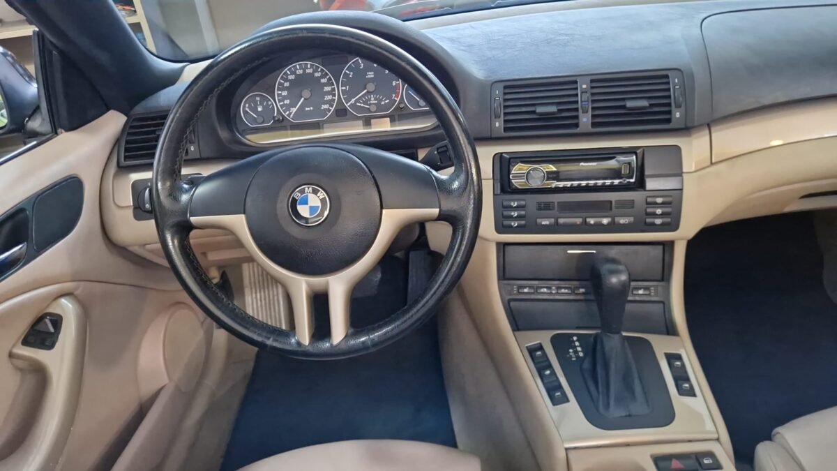 BMW 330i CABRIO 3.0 235CV
