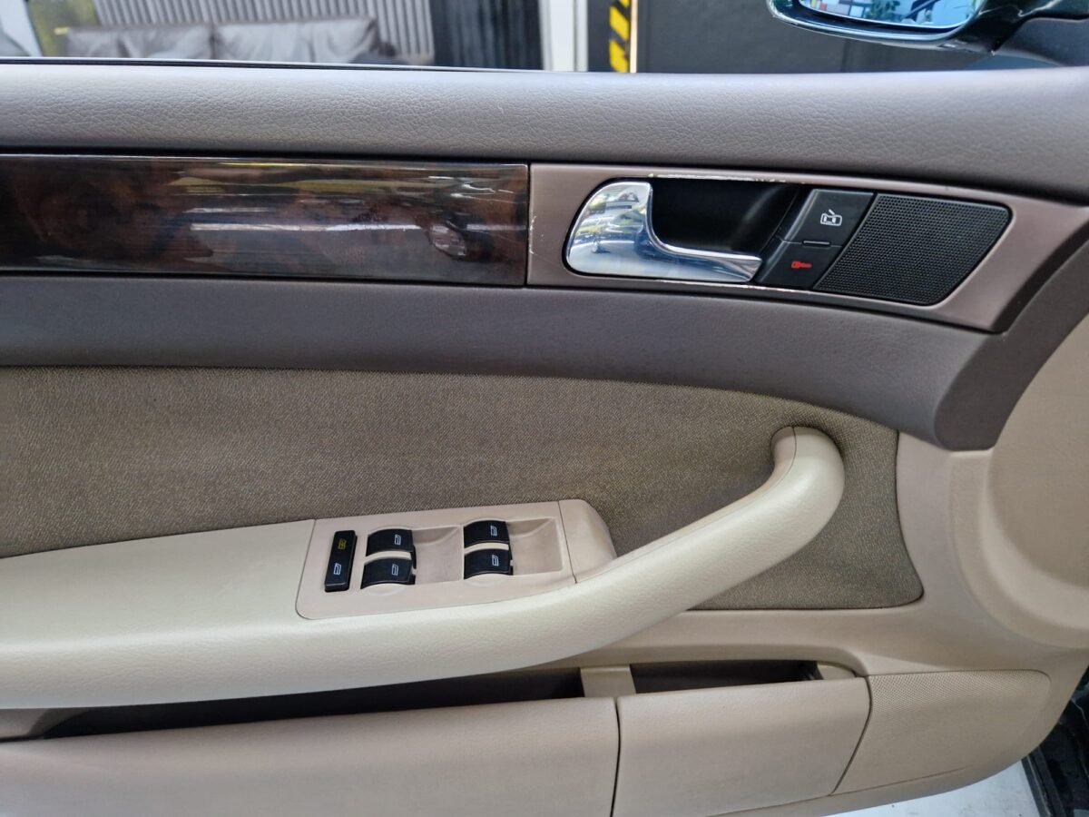 AUDI A4 AVANT QUATTRO 2.4 V6 165CV