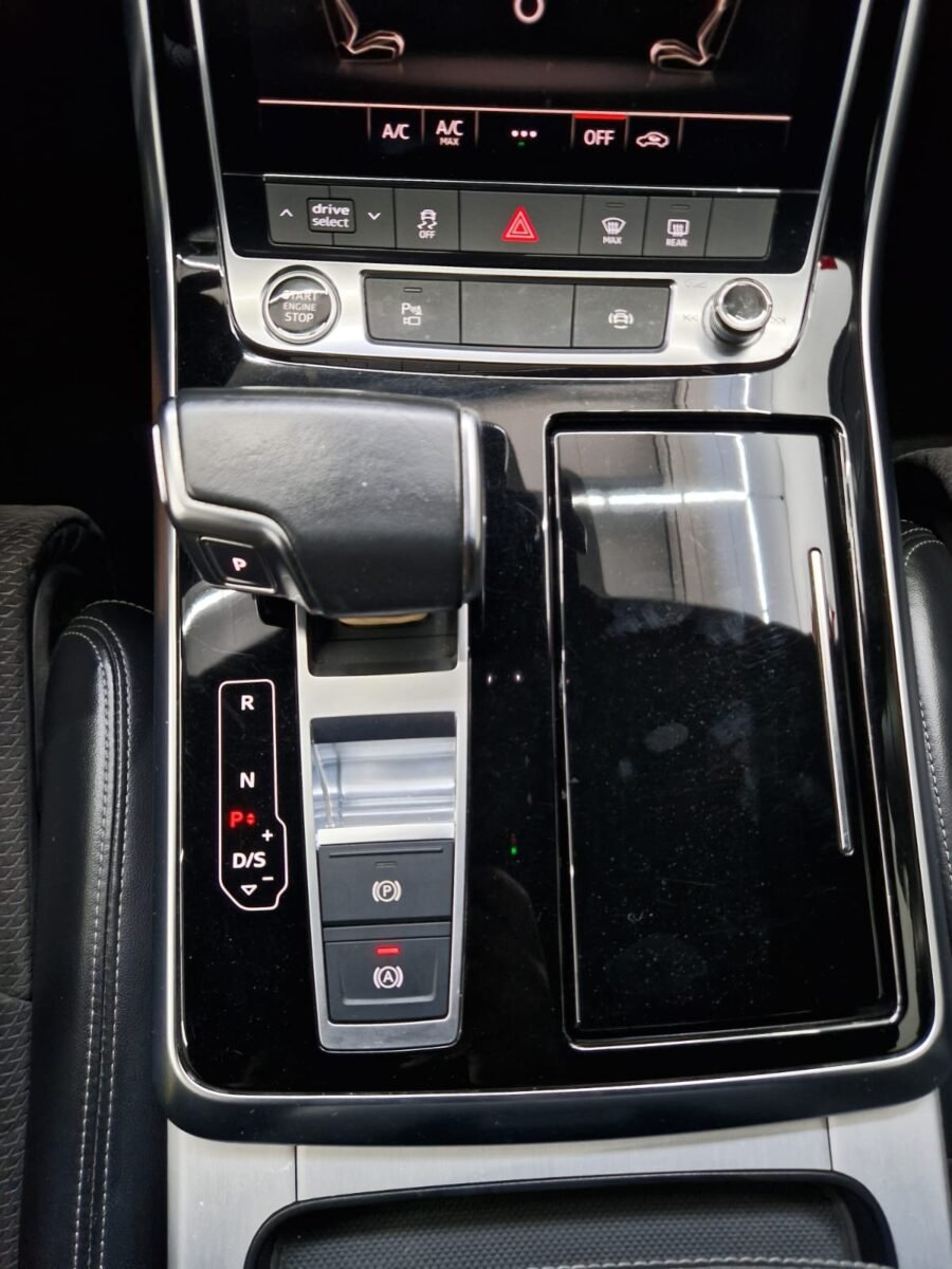 AUDI Q8 45 3.0TDI 231CV