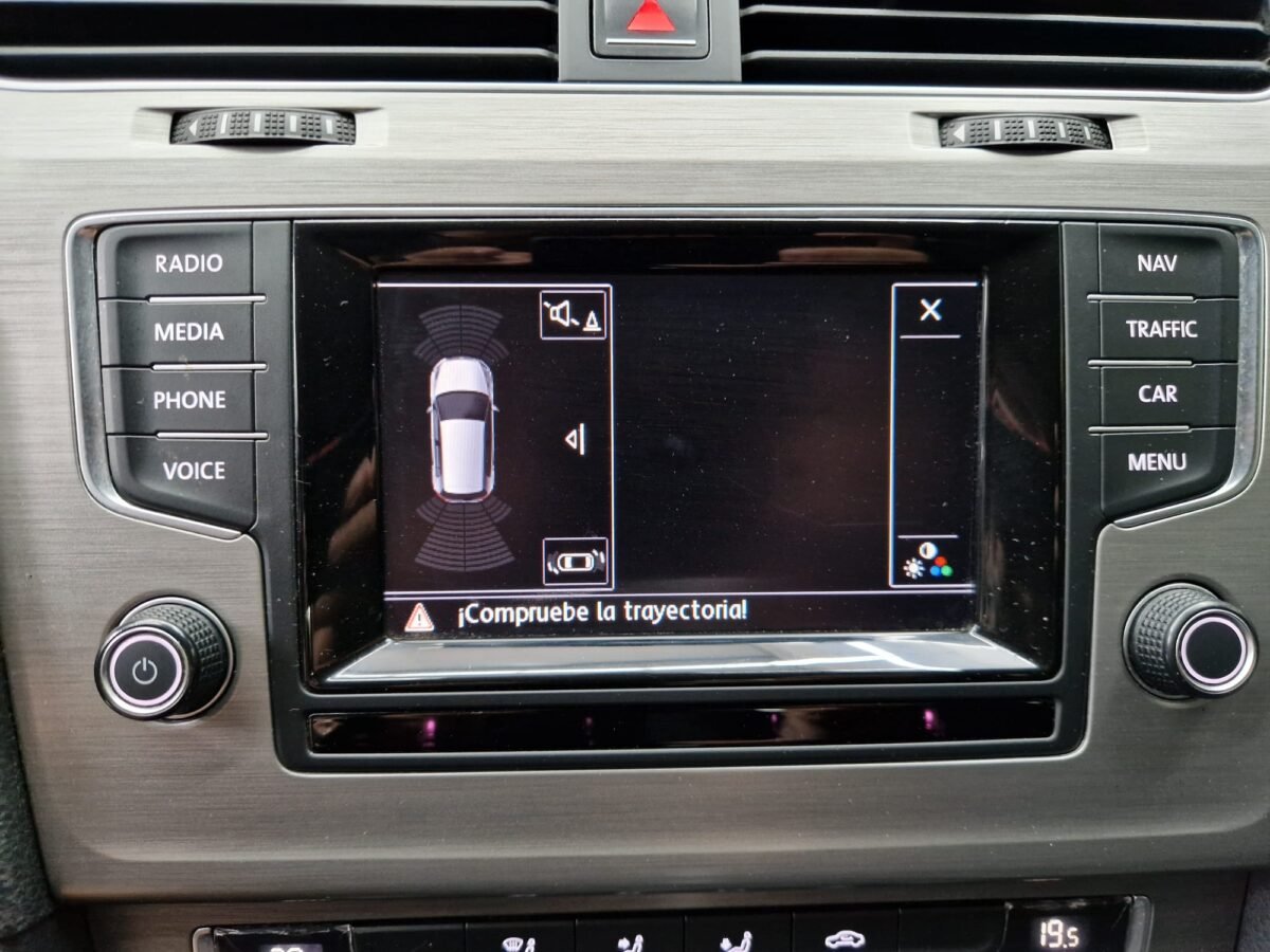 VOLKSWAGEN Golf 2.0TDI SPORT 150CV