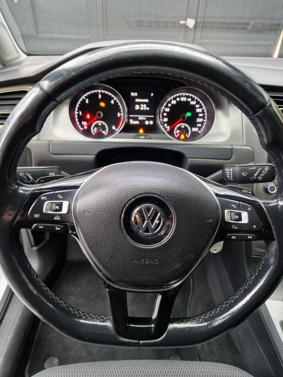 VOLKSWAGEN Golf 2.0TDI SPORT 150CV