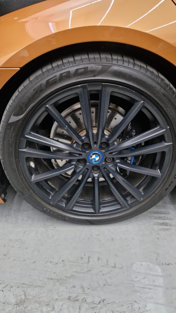 BMW i8 ROADSTER FIRST EDITION