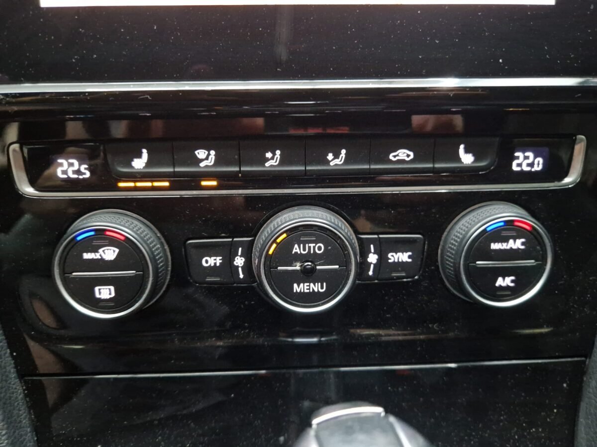 VOLKSWAGEN GOLF 7.5 GTD 2.0TDI 184CV