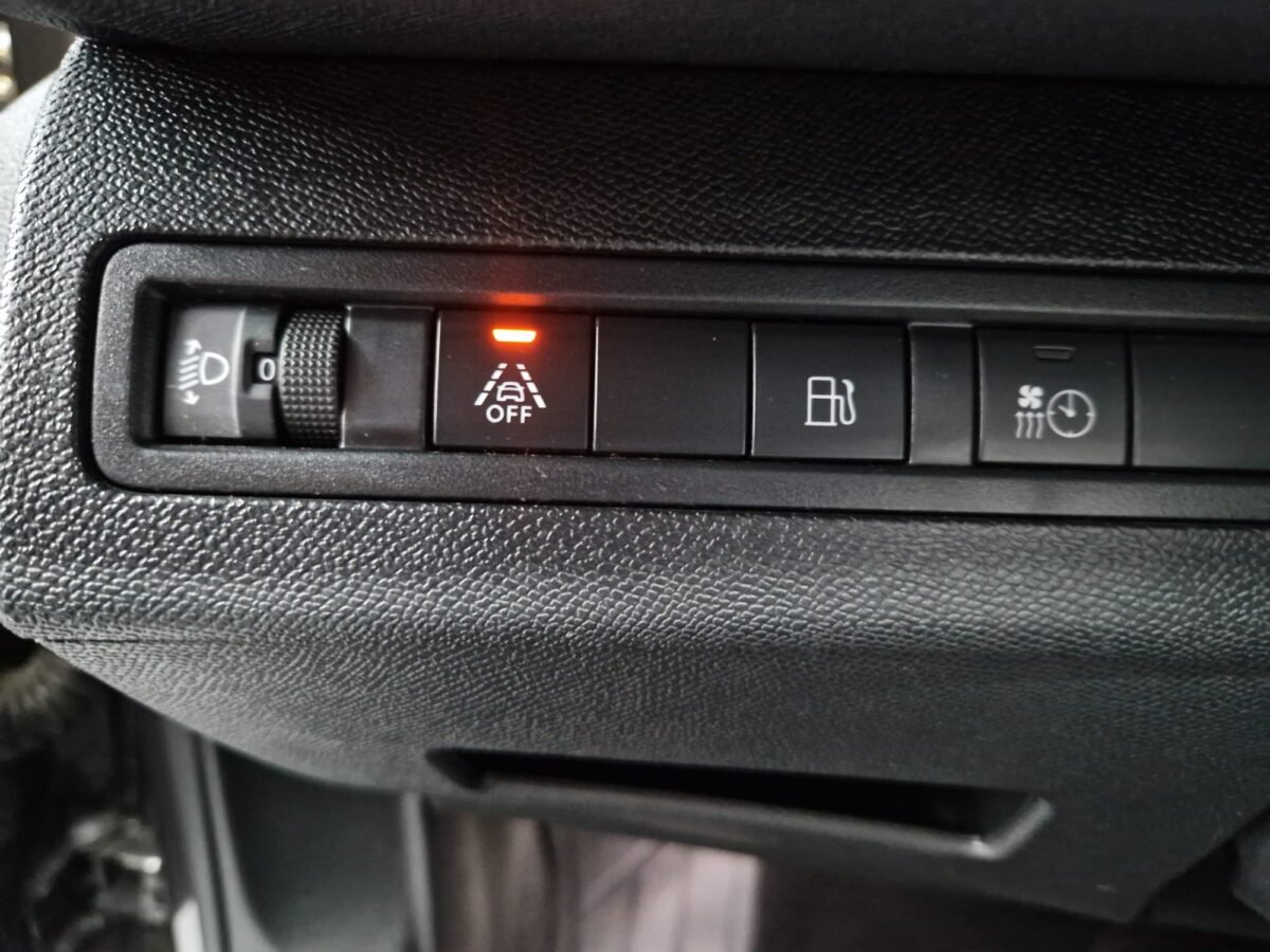 PEUGEOT 3008 ALLURE 225 1.6 225CV