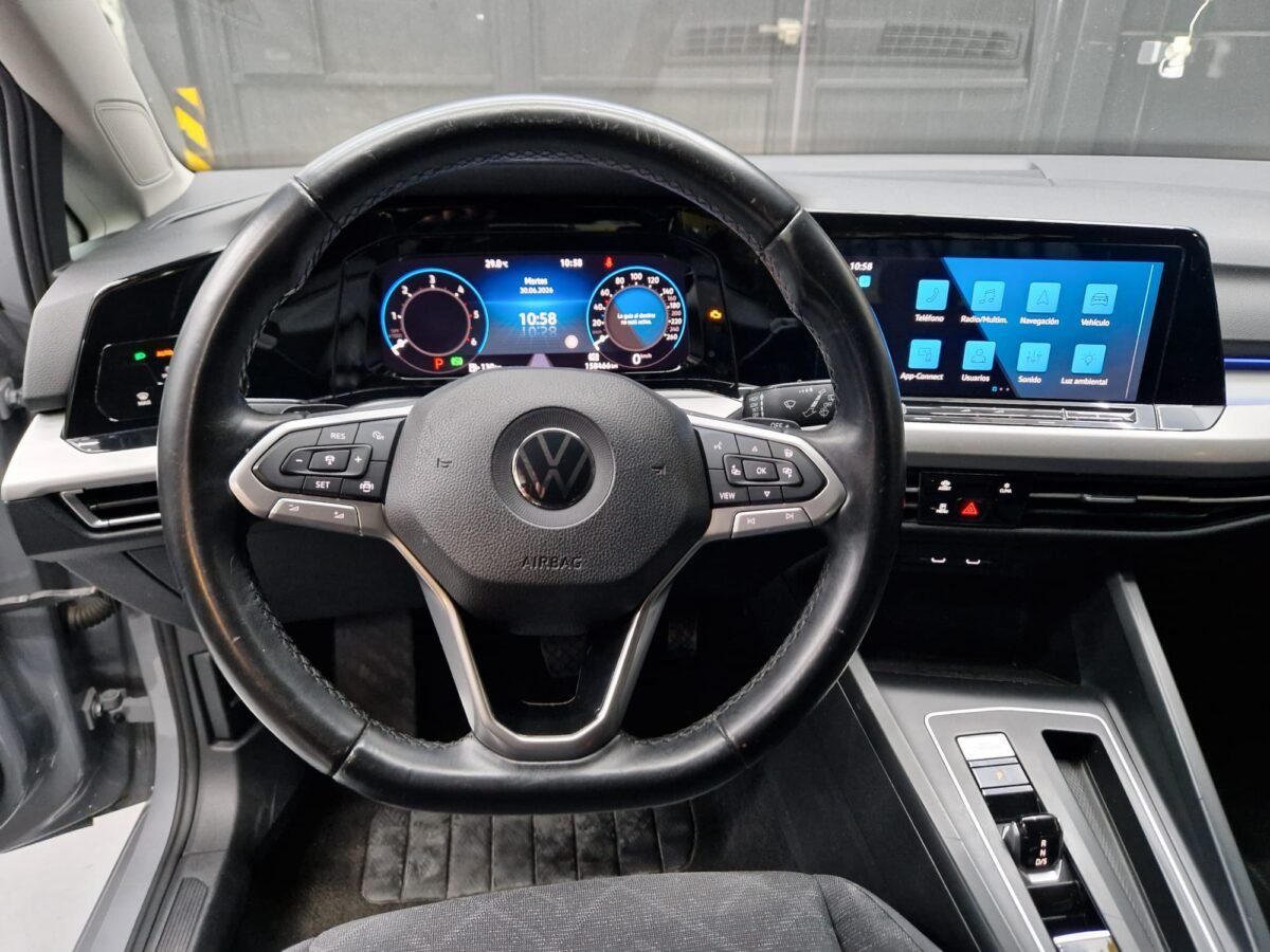 VOLKSWAGEN GOLF VIII 2.0TDI DSG 150CV