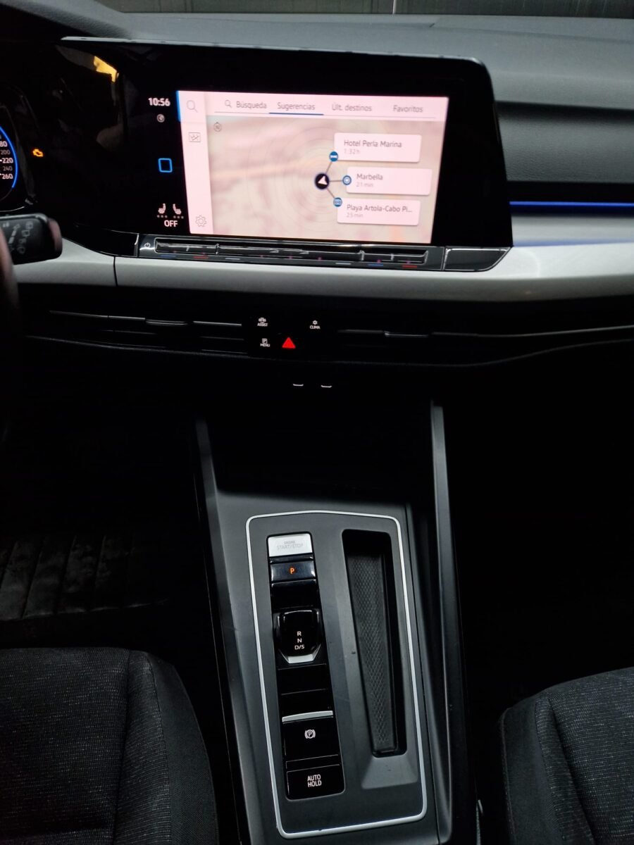 VOLKSWAGEN GOLF VIII 2.0TDI DSG 150CV