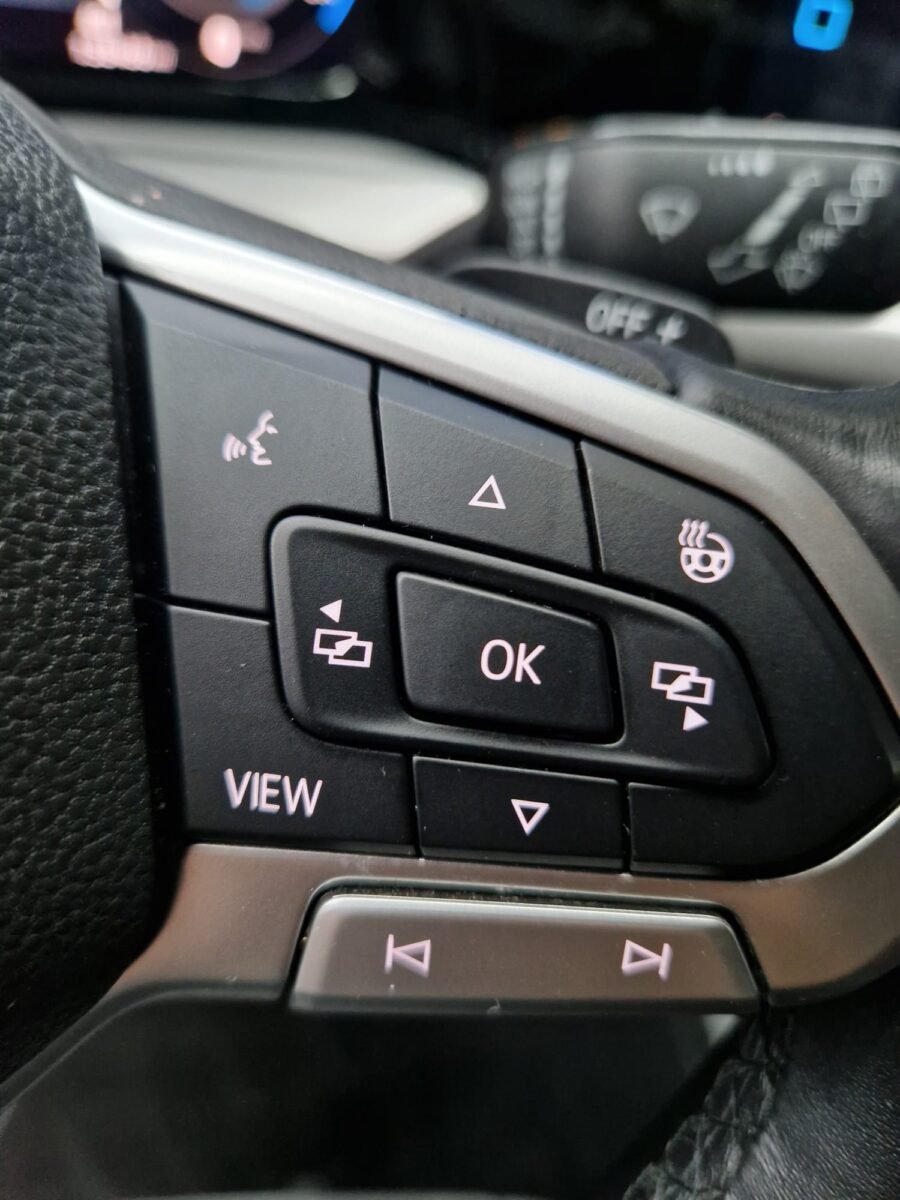 VOLKSWAGEN GOLF VIII 2.0TDI DSG 150CV