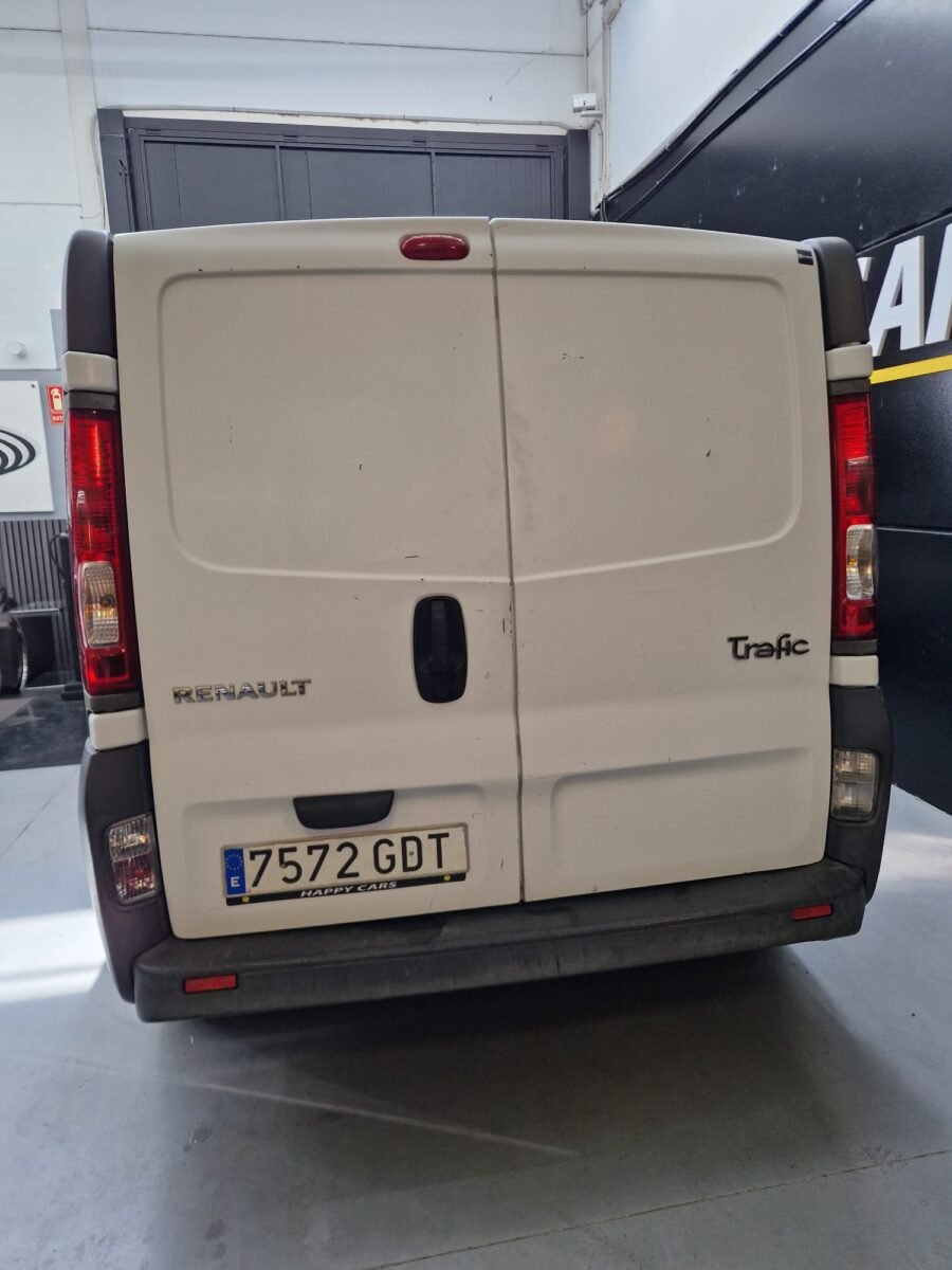 RENAULT TRAFIC 2.5 DCI 145CV