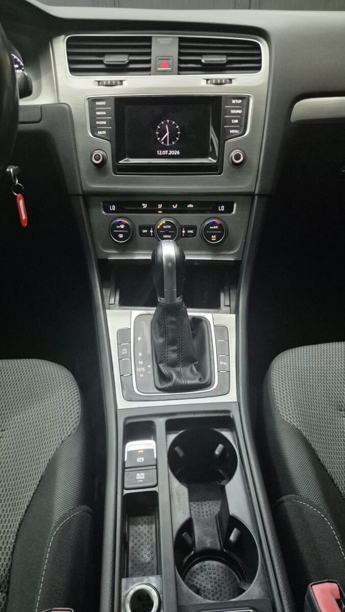 VOLKSWAGEN GOLF 1.6 TDI 105CV