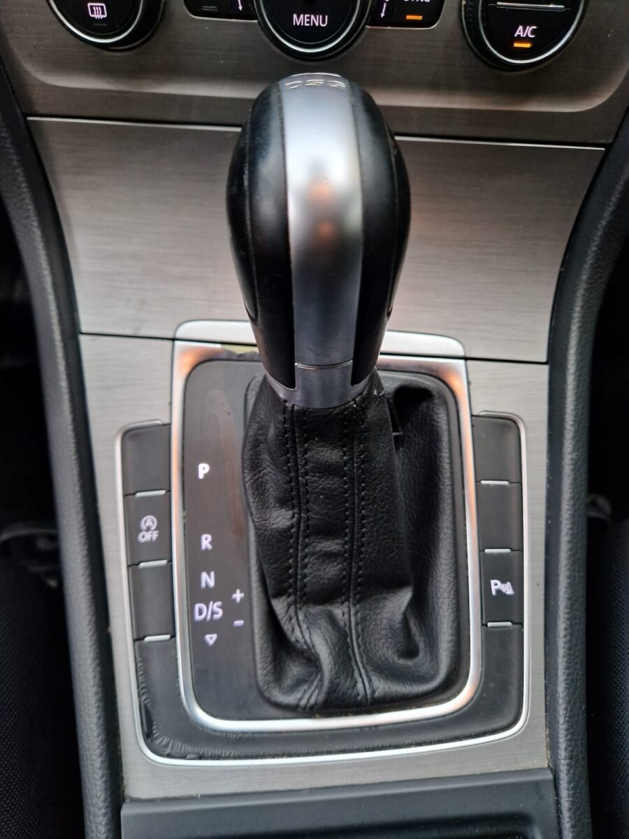 VOLKSWAGEN Golf 1.6 TDI 105CV