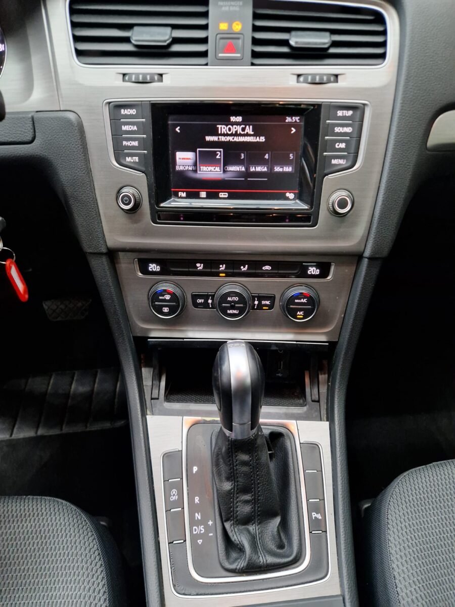 VOLKSWAGEN Golf 1.6 TDI 105CV