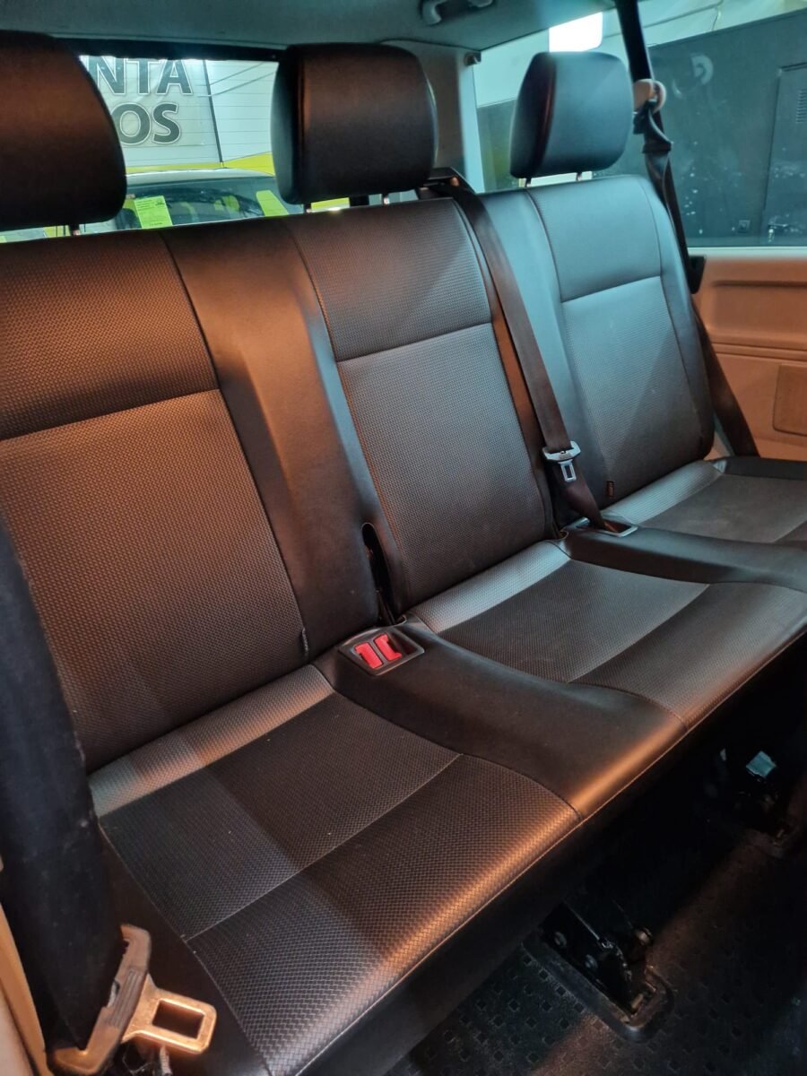 VOLKSWAGEN TRANSPORTER 8 PLAZAS 2.0TDI 150CV