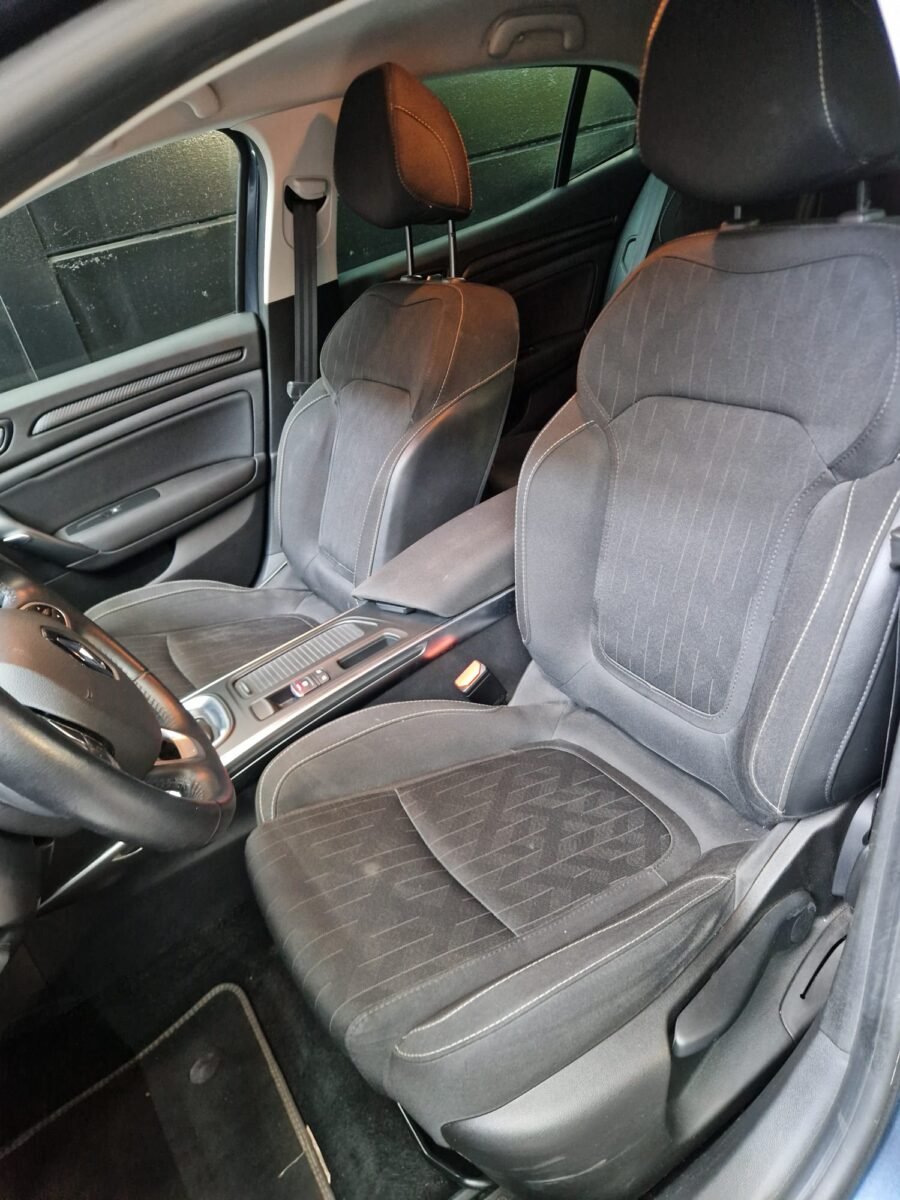RENAULT MEGANE LIMITED BLUE DCI 1.5CDTI 150CV