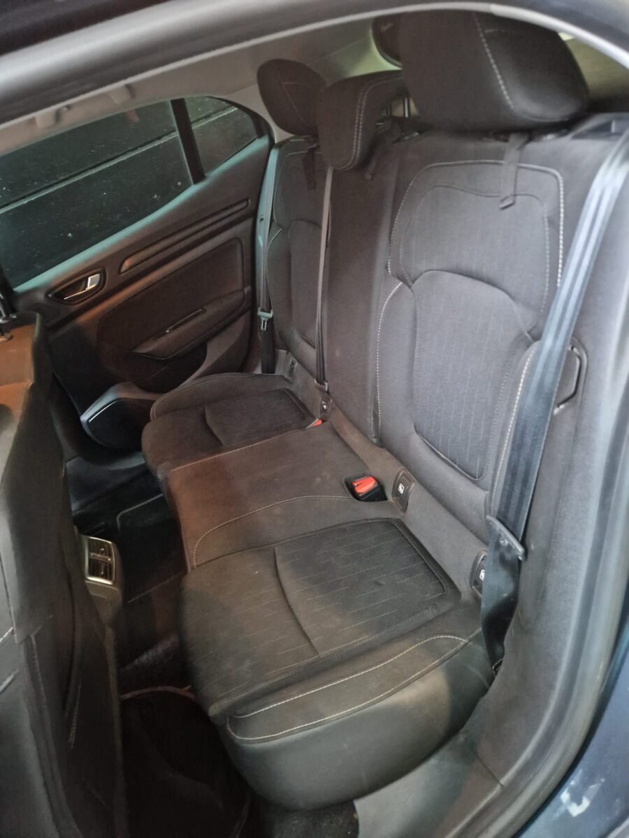 RENAULT MEGANE LIMITED BLUE DCI 1.5CDTI 150CV