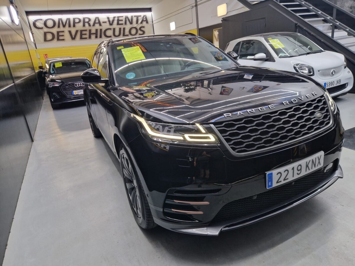 LAND-ROVER RANGE ROVER VELAR R-DYNAMIC 3.0 D300