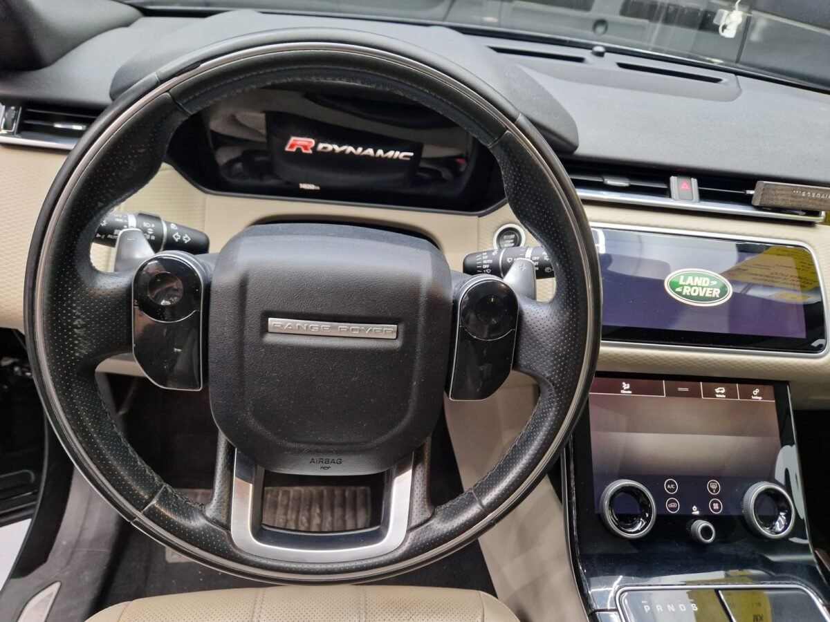 LAND-ROVER RANGE ROVER VELAR R-DYNAMIC 3.0 D300