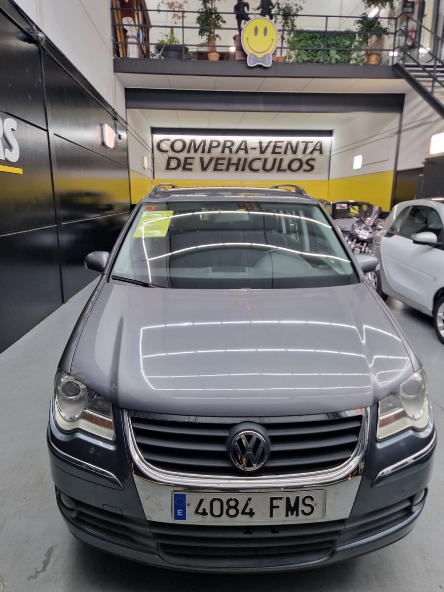 VOLKSWAGEN TOURAN 7 PLAZAS 2.0TDI 140CV