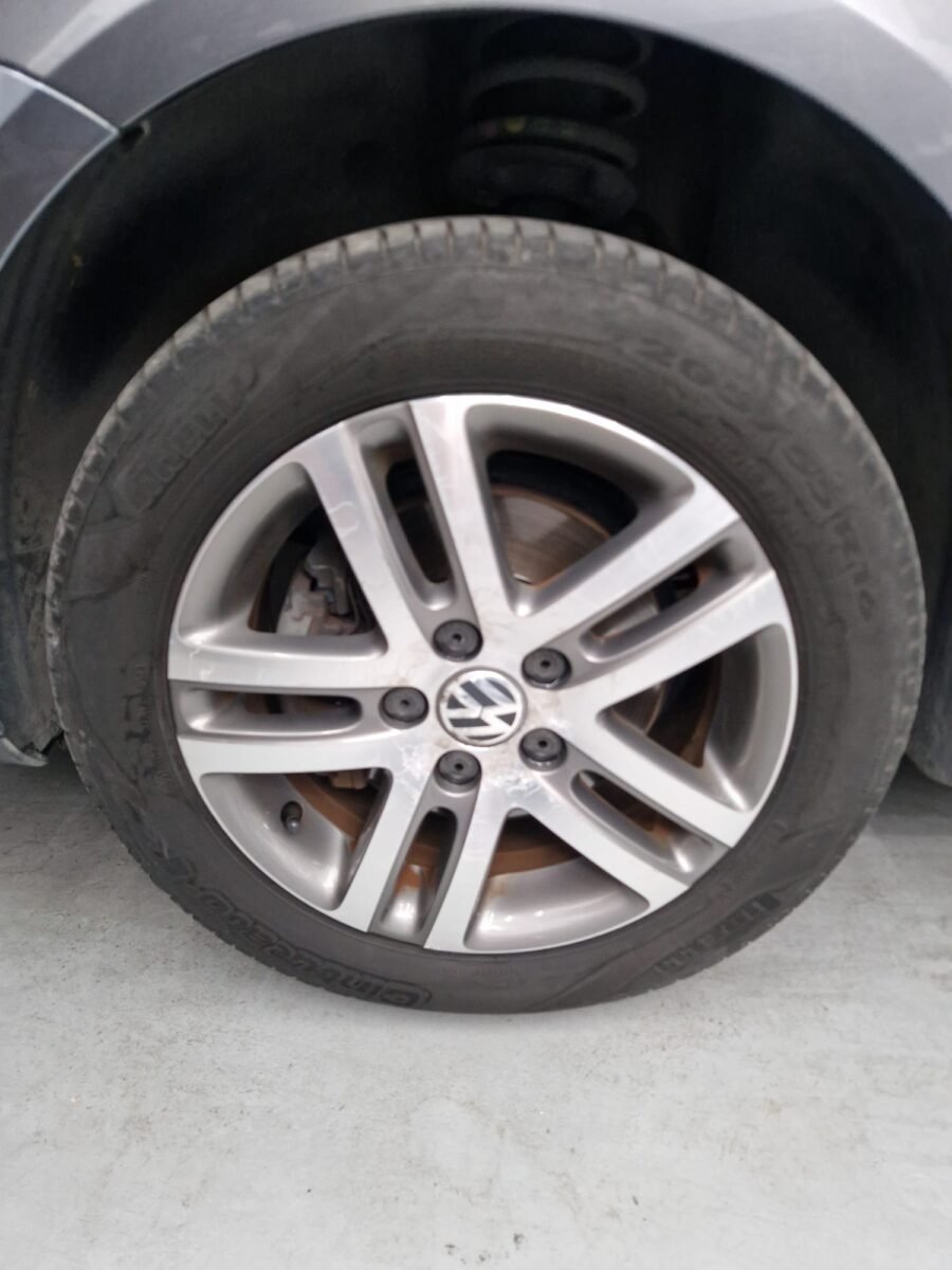VOLKSWAGEN TOURAN 7 PLAZAS 2.0TDI 140CV