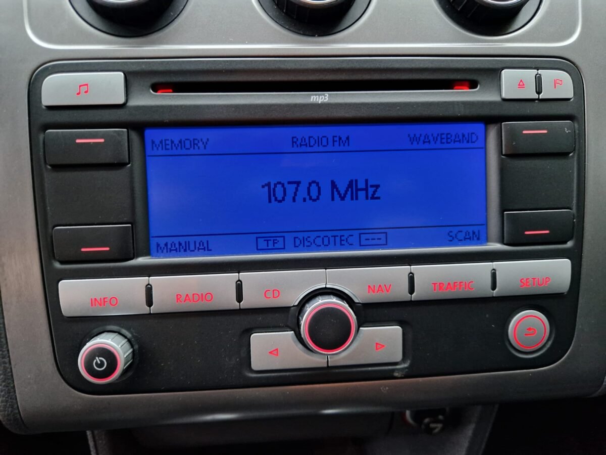 VOLKSWAGEN TOURAN 7 PLAZAS 2.0TDI 140CV
